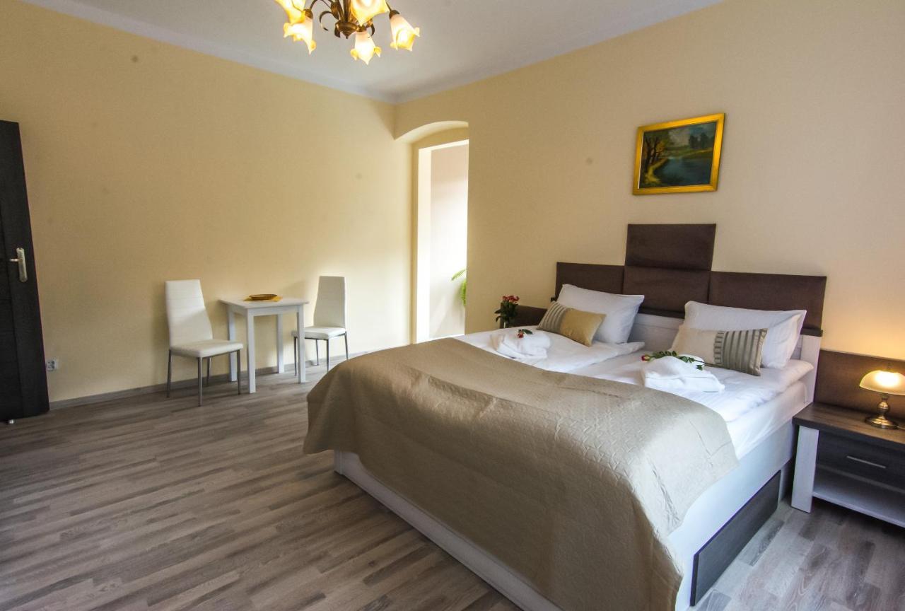 Apartamenty Izerskie - Ul. Wczasowa 8 Świeradów-Zdrój Extérieur photo