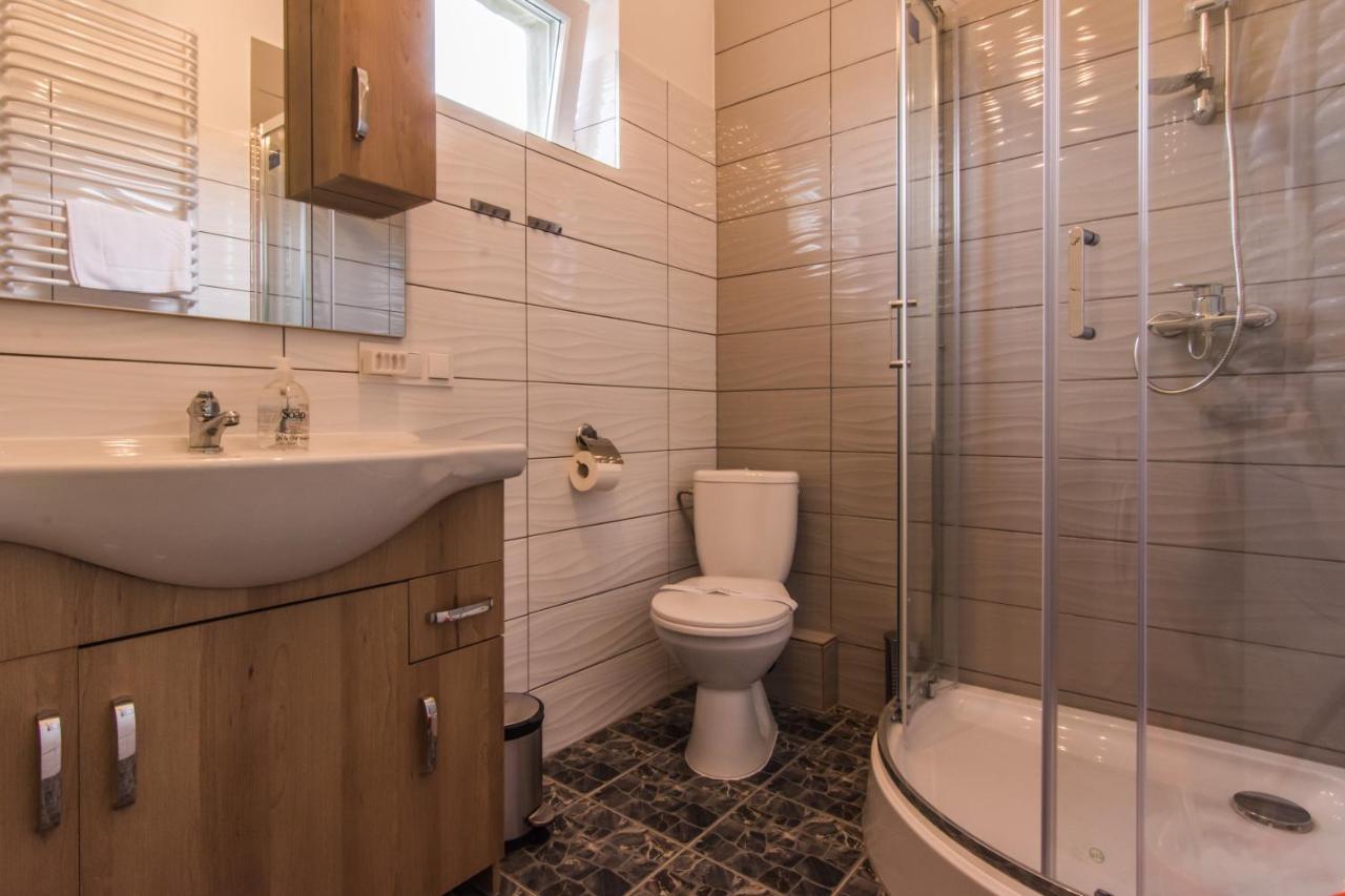 Apartamenty Izerskie - Ul. Wczasowa 8 Świeradów-Zdrój Extérieur photo